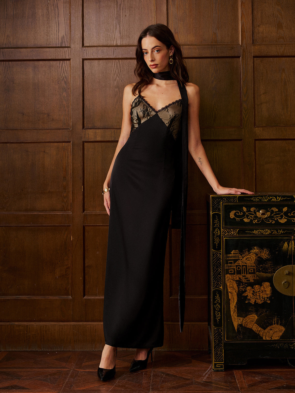 Valleria™ Backless Lace Satin Maxi Dress